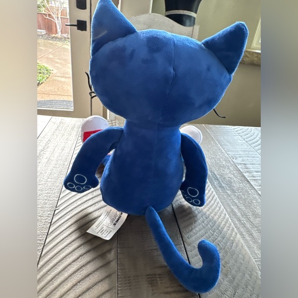 Kohl’s Cares Pete The Cat - Children’s Book Character Plush Toy - Picture 6 of 11